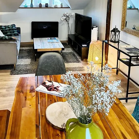 LE CHAMPENOIS, Avenue de Champagne *