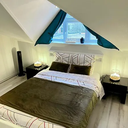 LE CHAMPENOIS, Avenue de Champagne Épernay