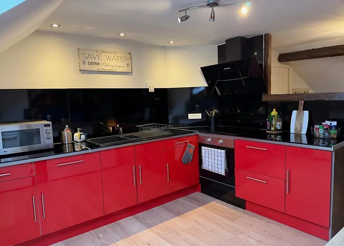 Le Champenois-appartement Pres De L' Avenue De Champagne *